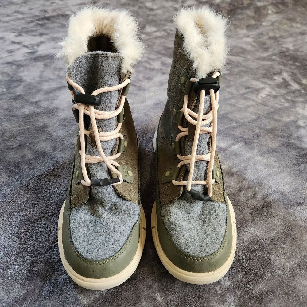 Sorel Youth Explorer II Joan Faux Fur Boots Olive Size 4 US / 35 EU Durable Sued